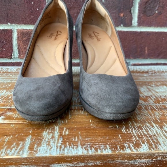 Clarks Indigo Chocolate Brown Suede Leather Heels - Picture 3 of 9